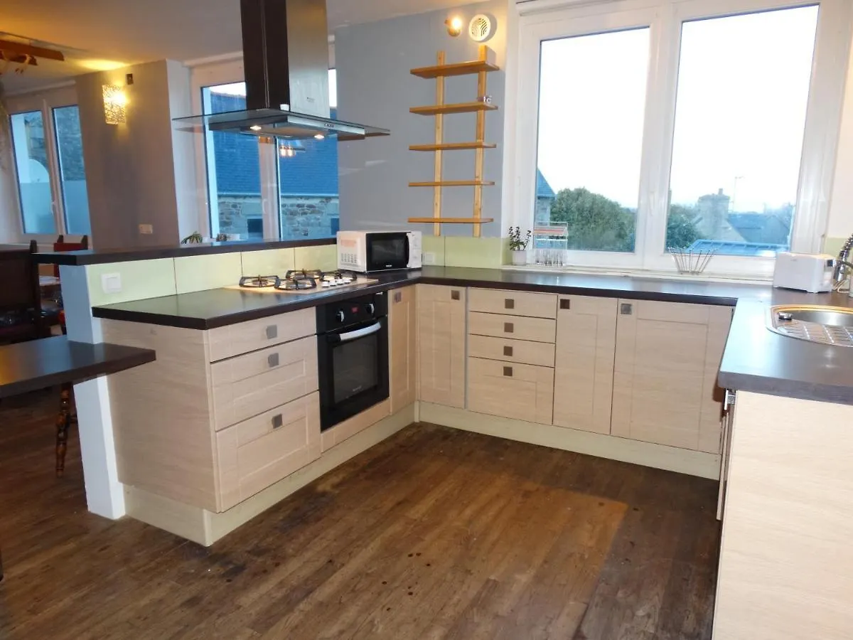 Grand Appartement Paisible Et Confortable Lannion France