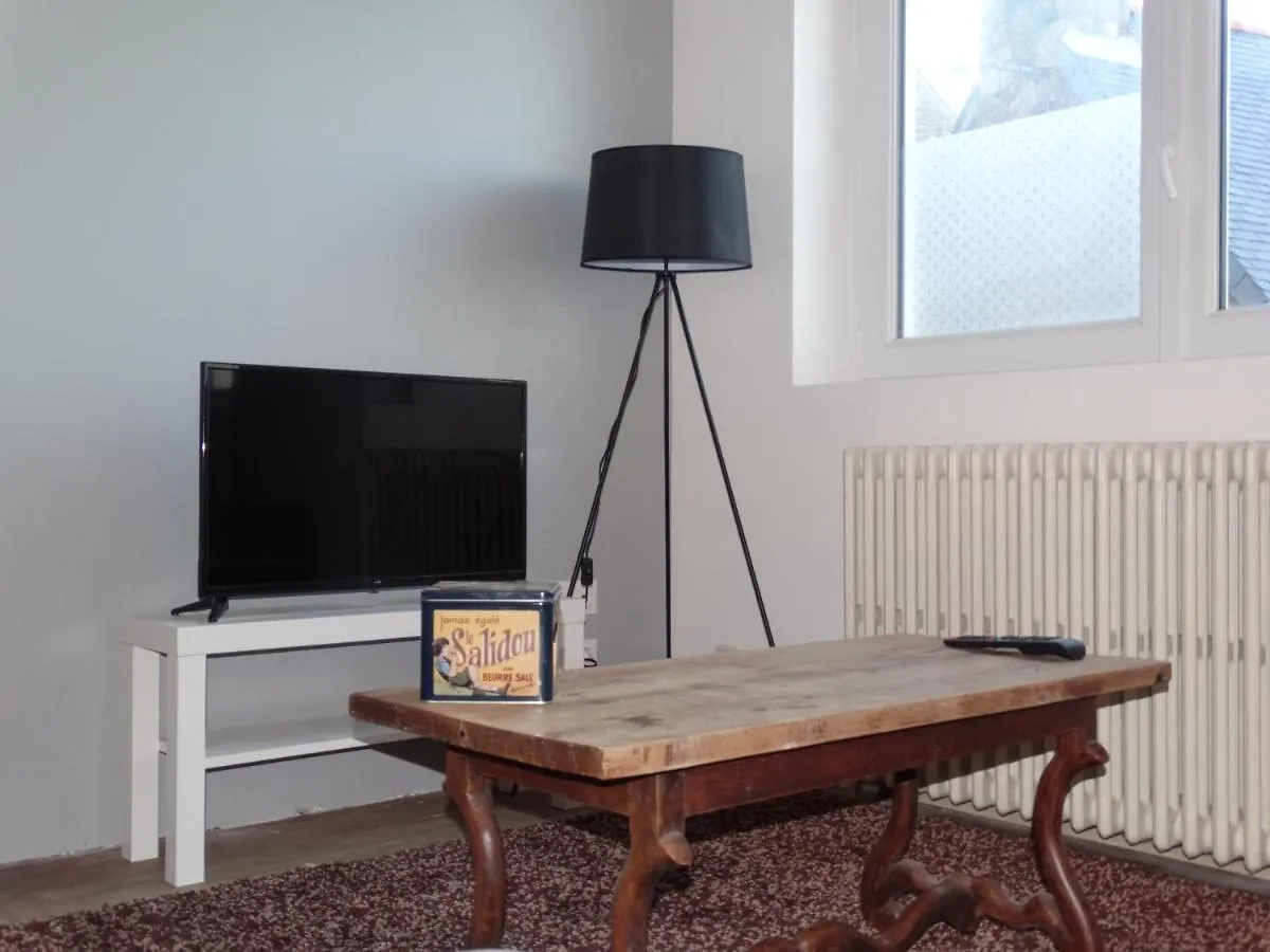 Grand Appartement Paisible Et Confortable Lannion 0*,  France