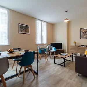  Appartement Entre Terre Et - Coeur D'une Cite De Caractere